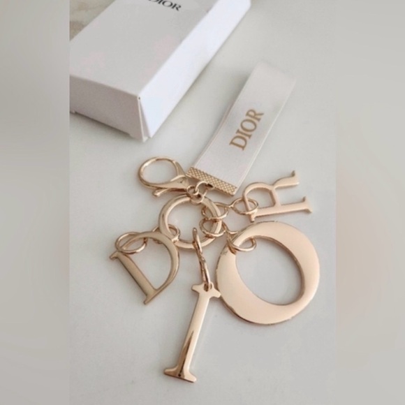 ✨ DIOR Gold-Tone Charm Key Chain/Bag Charm (New in Box) GWP - Picture 4 of 5